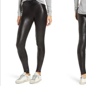 Spanx Faux Leather Legging Size Medium